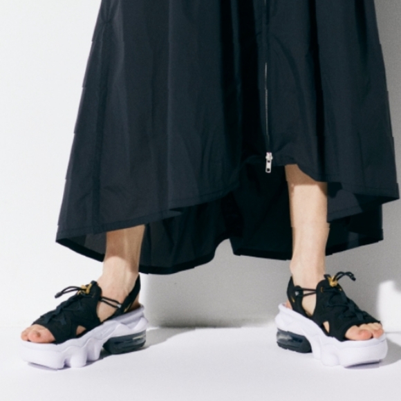 Nike Women's Air Max Koko Sandal Black/White Chunky Platform 6 ウェザーニュース NIKE Air
